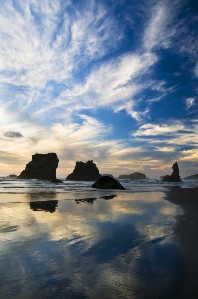 USA, Oregon, Bandon Beach Sea stacks at twilight